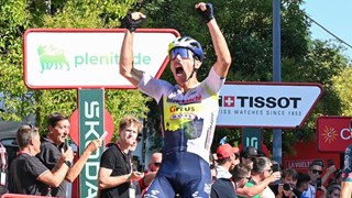 Vychytralý Costa vyhrál taktickou bitvu uprchlíků o vítězství v 15. etapě Vuelty