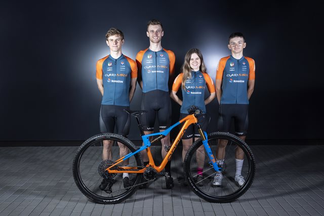 Na českou scénu horských kol přichází nový tým - CykloMira Wallachian Racing
