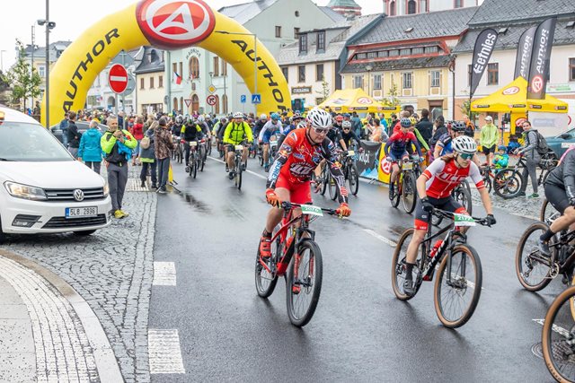 Stošek a Walter si odváží zlato z jubilejní Malevil Cupu