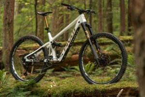 Fox Podium Factory: Revoluce mezi XC vidlicemi