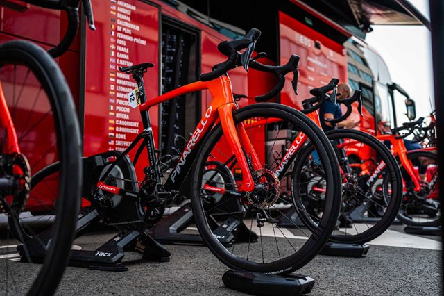 Profesionální kola z Tour de France dostupná široké veřejnosti