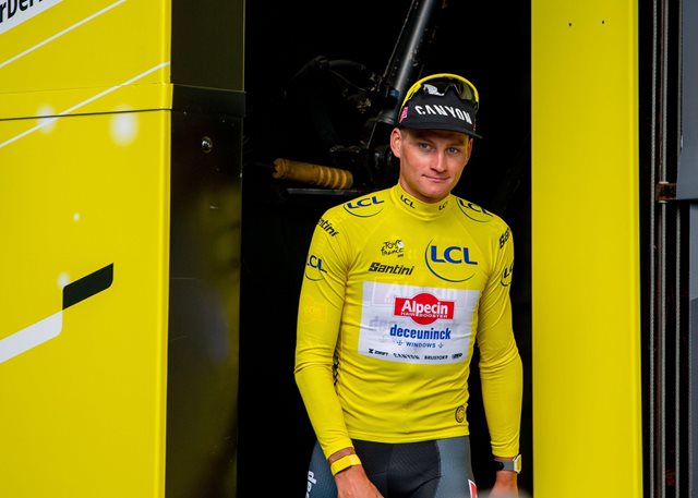Proč je Tour de France rychlejší než kdy dřív