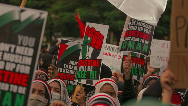 Propalestinští aktivisté zablokovali cíl Vuelty