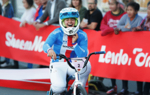 Sabina Košárková obhajuje titul mistryně světa v pumptracku